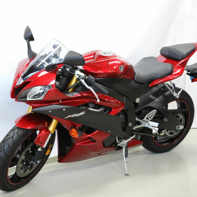 専門学校 東京工科自動車大学校世田谷校 免許がなくてもOK!魅力のバイク走行体験1
