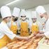 神戸製菓専門学校 ＼計量から焼き上げまで♪／パン職人体験！《ランチつき》2