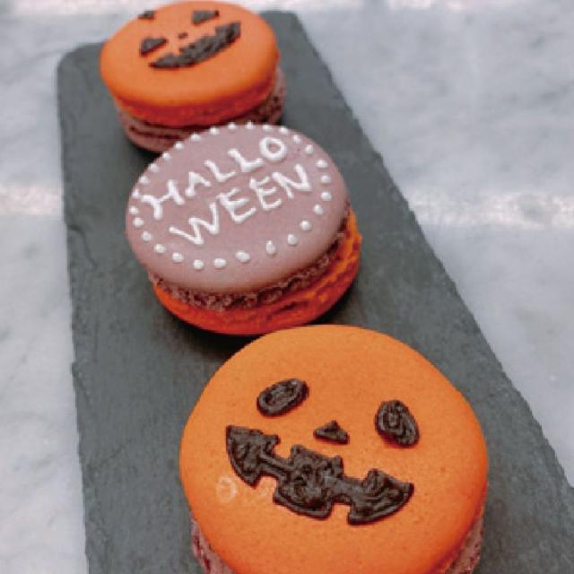 大阪調理製菓専門学校ｅｃｏｌｅ　ＵＭＥＤＡ 10/11【製菓】ハロウィンマカロン1