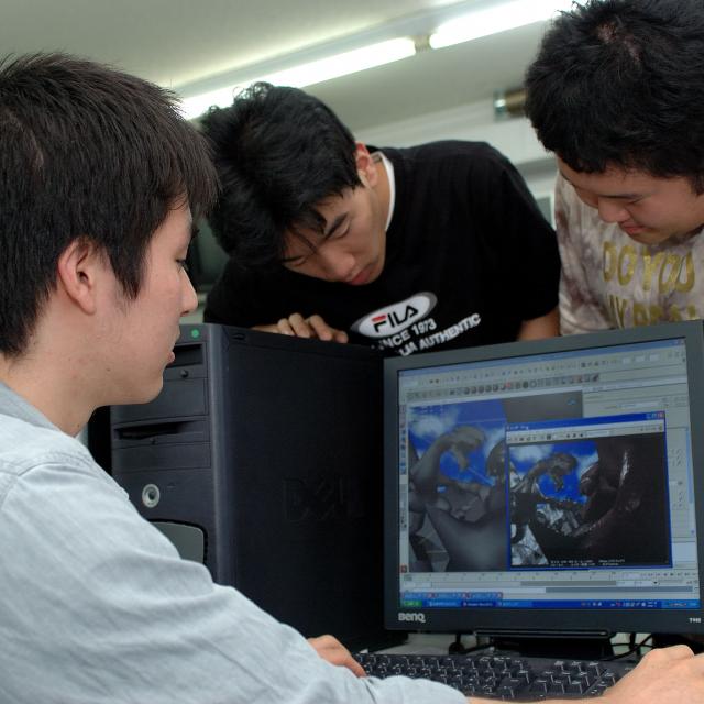 大阪コンピュータ専門学校 最先端技術に触れよう!1