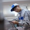 大阪自動車整備専門学校 オープンキャンパス　体験１）ガソリンエンジンの分解と組立
