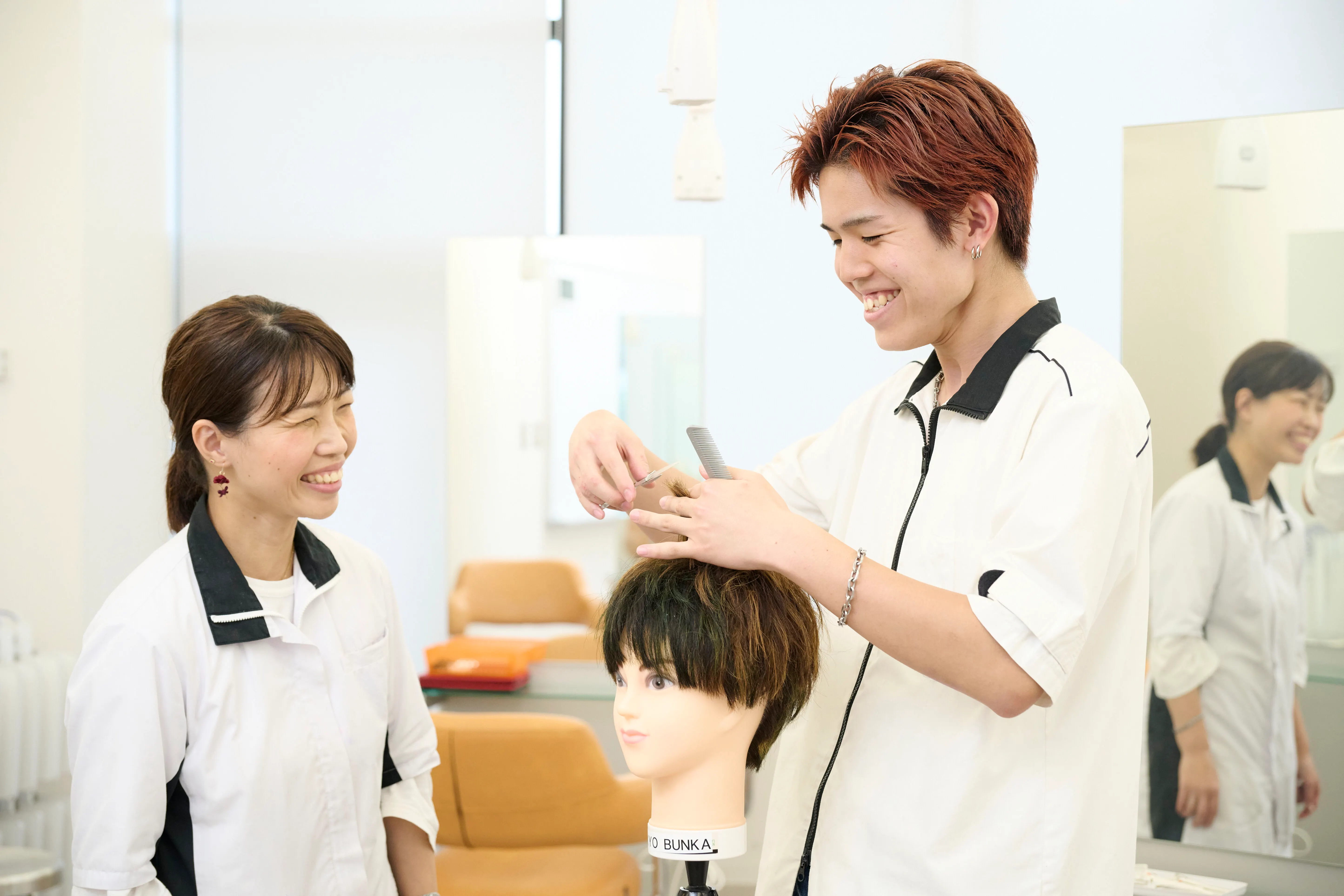 ネイルセット 美容学校 東京文化美容 東京文化美容専門学校 | 資料請求・願書請求・学校案内【スタディ