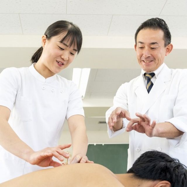 横浜呉竹医療専門学校 【鍼灸(ﾏｯｻｰｼﾞ)科】 鍼灸でトータルケア！1