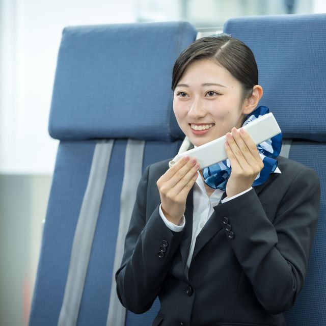 エアライン・鉄道・ホテル・テーマパーク専門学校東京 【高校３年生限定】空の旅をサポート！CAのお仕事体験3