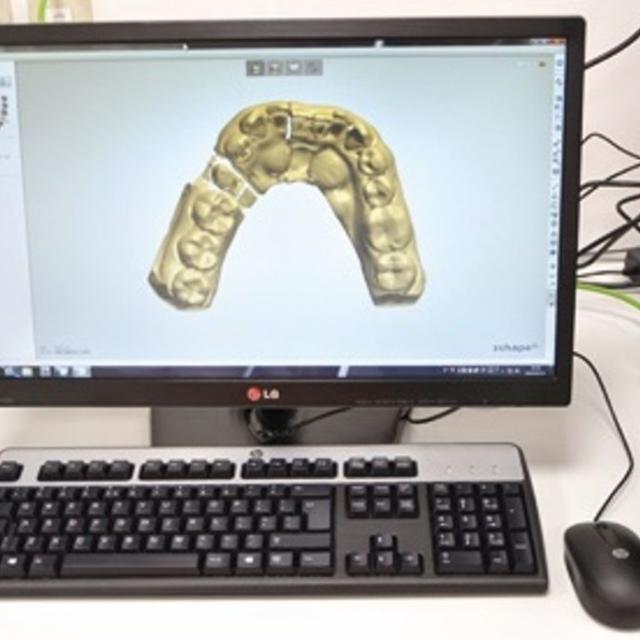 新東京歯科技工士学校 デジタル技工入門体験1