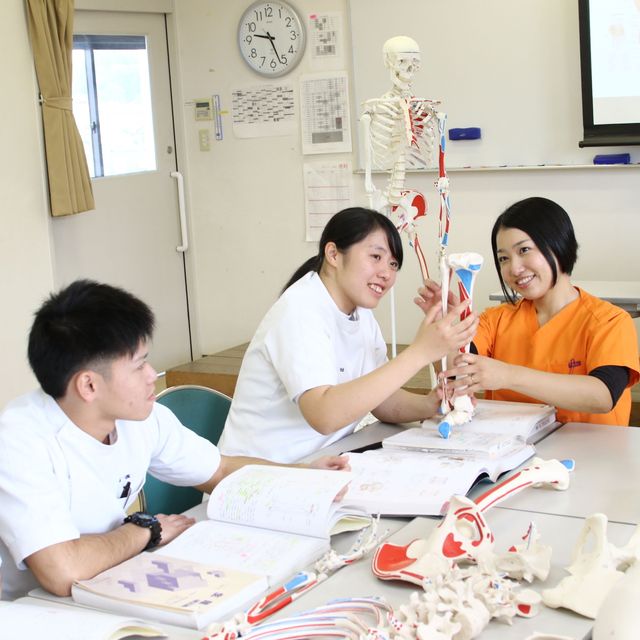 鹿児島第一医療リハビリ専門学校 【お仕事や部活で忙しい！】土曜日夜のオープンキャンパス3