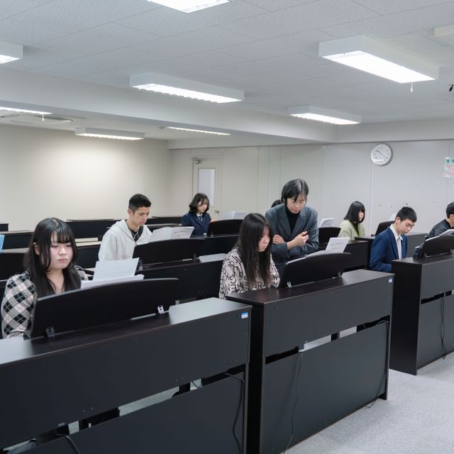 東海こども専門学校 ♪初めてでも弾ける♪楽しいピアノレッスン2