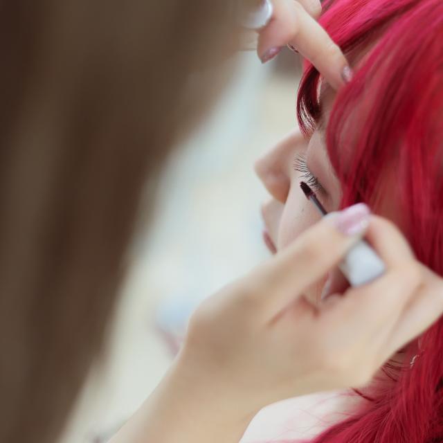 岐阜美容専門学校 「K-POPアイドルメイク」メイクテクニックHow to♪2