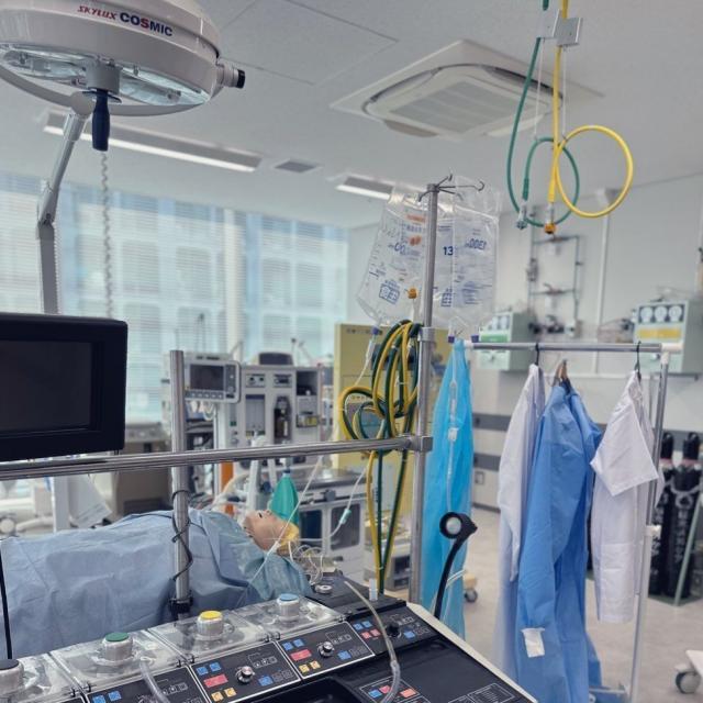 読売理工医療福祉専門学校 【臨床工学科】～医療機器の操作を体験してみよう～4