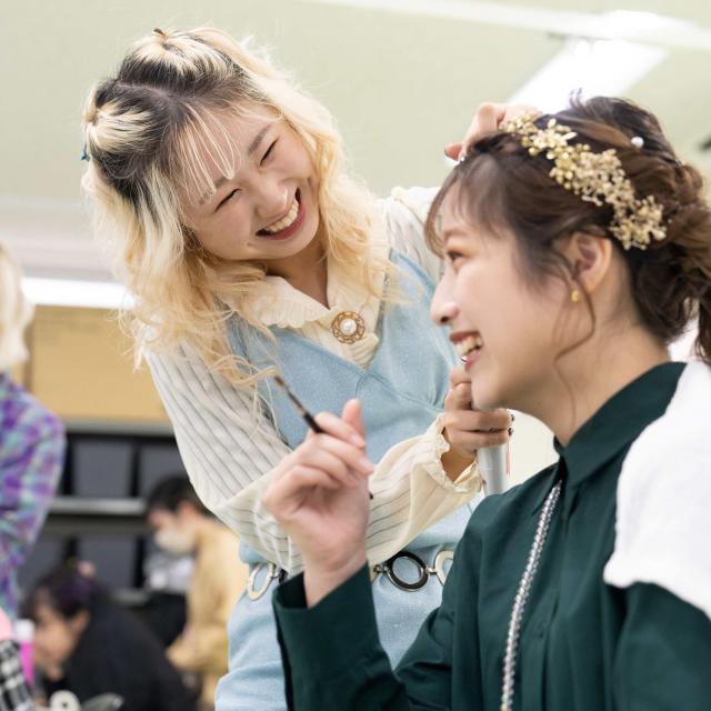 大村美容ファッション専門学校 体験A　ヘアアレンジ＆スタイリング1