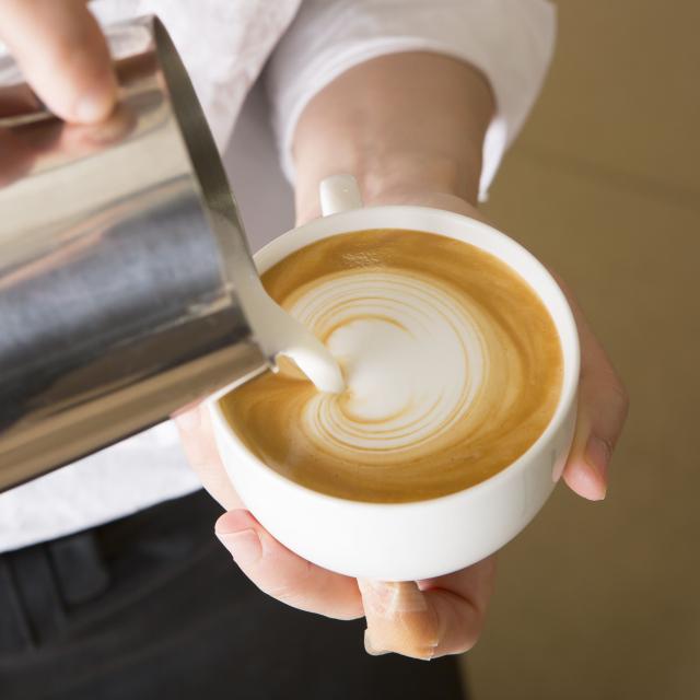 赤堀製菓専門学校 美味しいコーヒの淹れ方講座2