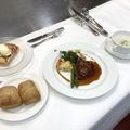 香川調理製菓専門学校 【調理】牛肉のステーキ＆ポテトグラタン