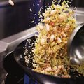 中国料理「豪華海鮮チャーハン」／辻調理師専門学校