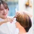 臼井美容専門学校 【今回はコレを体験】ペーパーメイク★orマッシュボブ♪
