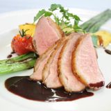 製菓体験：いちごのムースケーキ　調理体験：鴨肉のローストの詳細