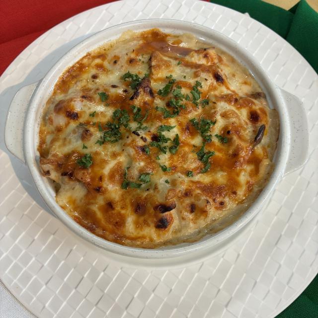 光塩学園調理製菓専門学校 【調理】『魚介の熱々ドリア』に挑戦！1