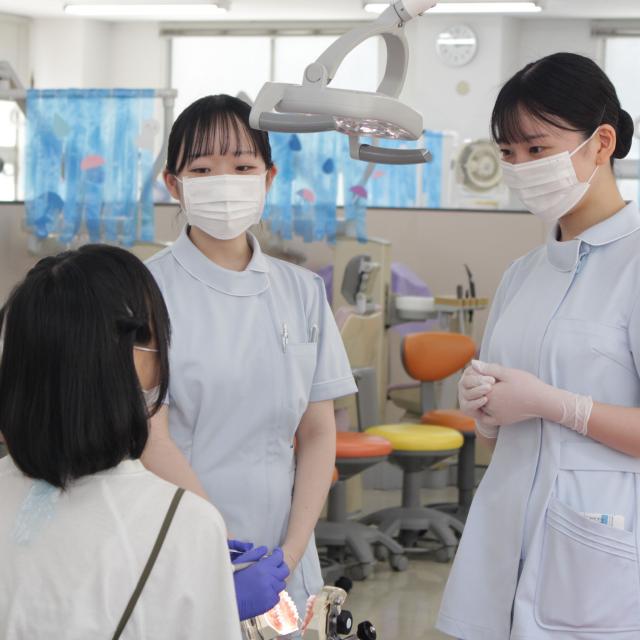 専門学校宮城高等歯科衛生士学院 お仕事体験が4種類できる！7月のオープンカレッジ3