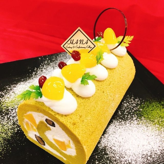 華調理製菓専門学校 ふわふわ抹茶ロールケーキ1