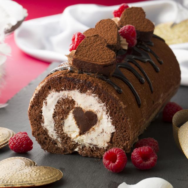 赤堀製菓専門学校 3月25日(月) ふわふわチョコロールケーキ1