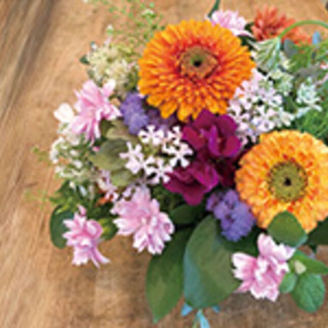 専門学校名古屋ウェディング＆フラワー・ビューティ学院 父の日アレンジ1