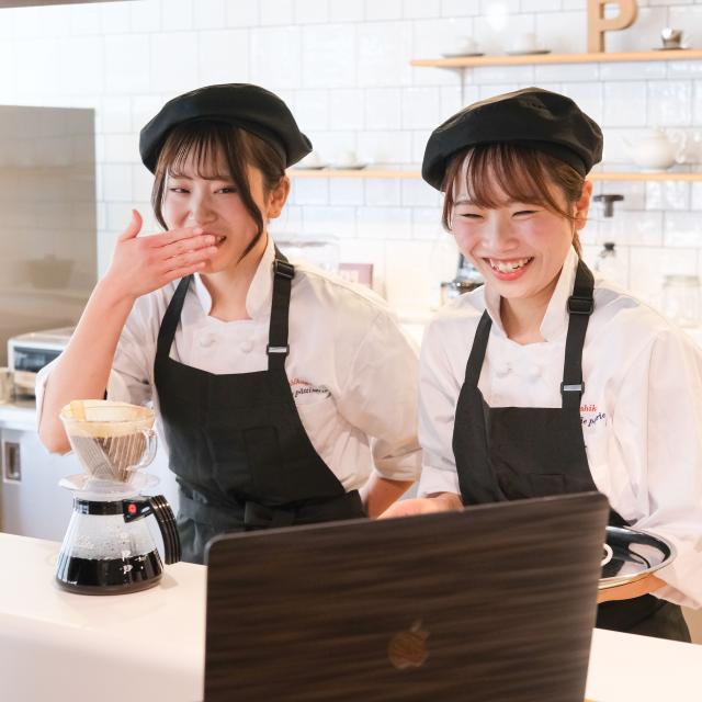 足利製菓専門学校 本校特別講師 大浦シェフ来校！サクサク！「デニッシュ２種」4