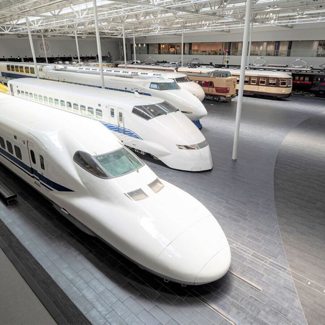 駿台観光＆外語ビジネスカレッジ大阪 鉄道・観光仕事見学ツアー（リニア・鉄道館＆名古屋港水族館）2