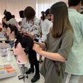 ワインディング実習／国際総合ビューティーカレッジ