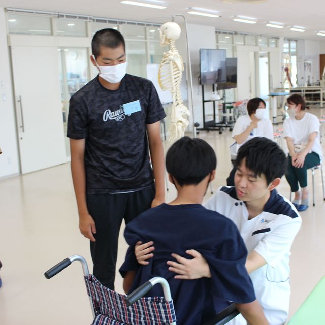 富山リハビリテーション医療福祉大学校 【介護福祉科】１０/３（土）自己決定について考えよう！1