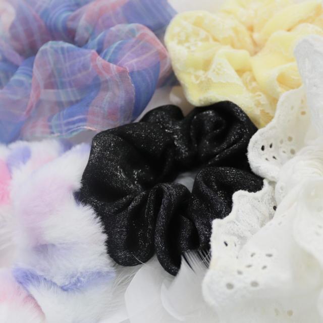 マロニエファッションデザイン専門学校 かわいい！オリジナルシュシュ作り2