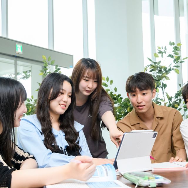 獨協医科大学 【看護学部】同敷地大学病院で実習！返済不要の奨学金も魅力3