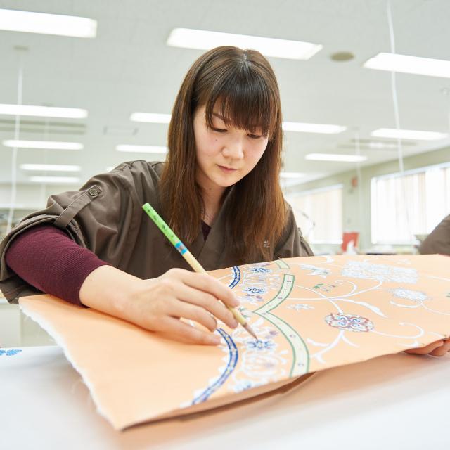 京都伝統工芸大学校 工芸体験キャンパス2018 京手描友禅1