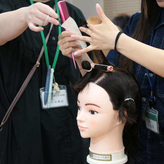 ＹＩＣ京都ビューティ専門学校 手作りヘアワックス＆ヘアアレンジ体験4