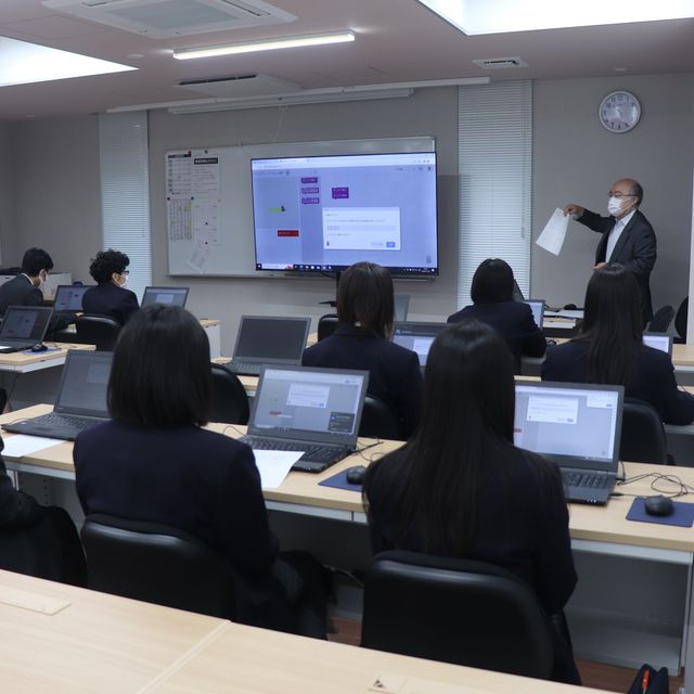 日本国際工科専門学校 学校説明会2