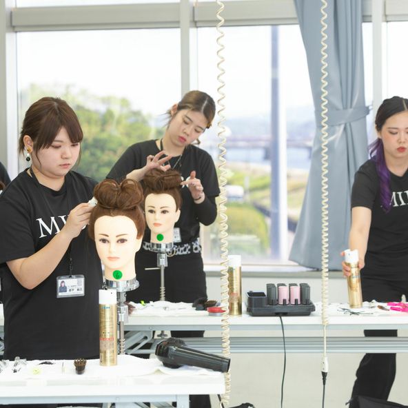 明星国際ビューティカレッジ 資料請求 願書請求 学校案内 スタディサプリ 進路