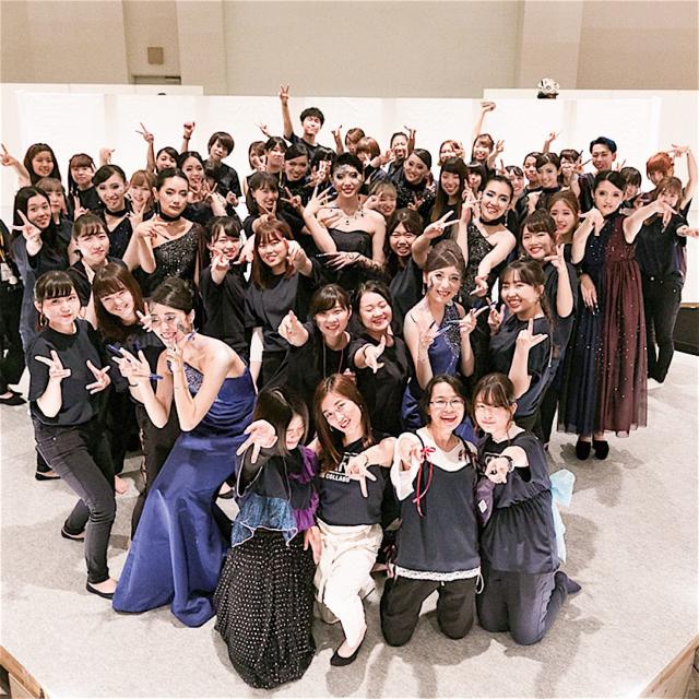 足利デザイン・ビューティ専門学校 ADBコラボ・ファッション:ファッションショー舞台裏ツアー1
