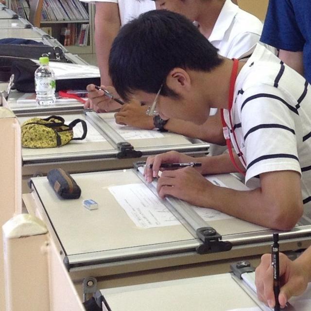 横浜日建工科専門学校 【夏休み特別体験】~建築製図体験~1
