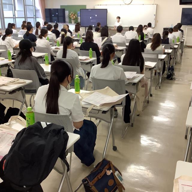 福岡県私設病院協会看護学校 理想のミライをここで創ろう！等身大の看護学生と話せる1
