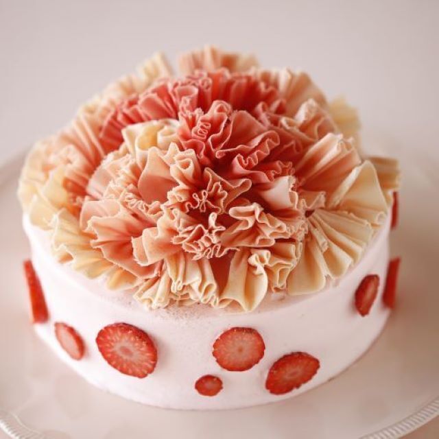 山手調理製菓専門学校 2/7【製菓】バレンタインカーネーションケーキ1