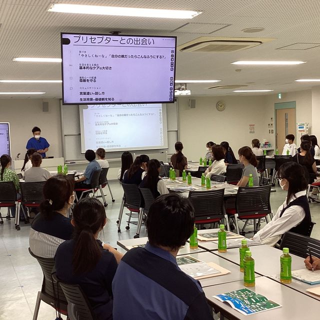 亀田医療技術専門学校 看護学科【来校型】先輩と一緒に看護技術体験！1