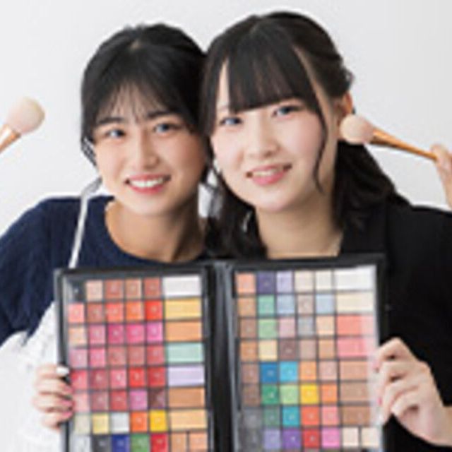 専門学校名古屋ウェディング＆フラワー・ビューティ学院 あなたはイエベ？ブルベ？パーソナルカラーメイク1