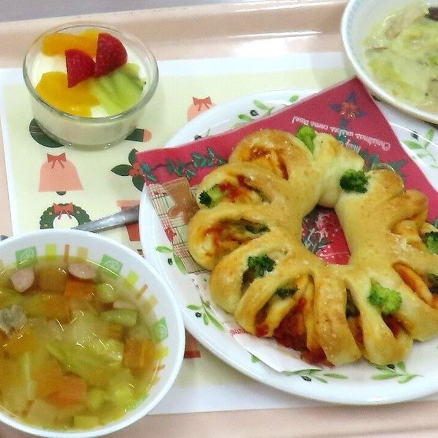 西武学園医学技術専門学校 クリスマスツリーパンを作ろう（駅徒歩7分、在学生と一緒！）1