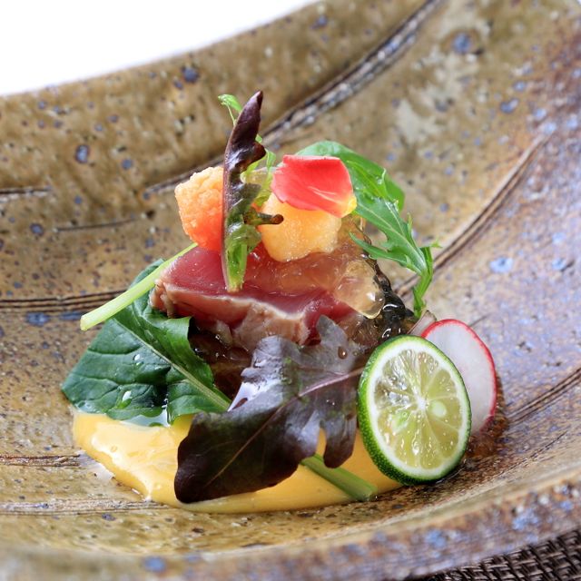 神戸国際調理製菓専門学校 【調理】炙り疾風！海神の一閃カツオの叩き1