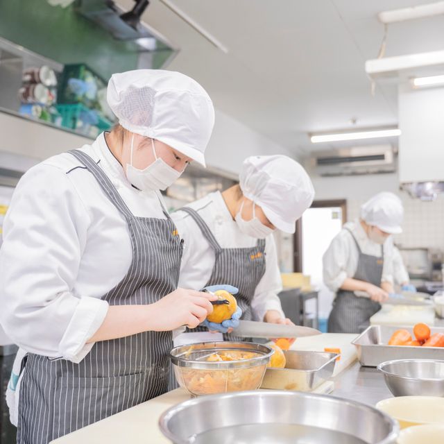 新潟調理師専門学校 作ろう！オリジナルお好み焼き！　集団給食オープンキャンパス3