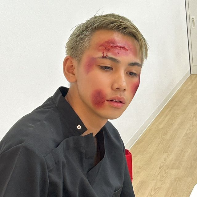 静岡アルス美容専門学校 ハロウィン企画　特殊メイクを体験！4