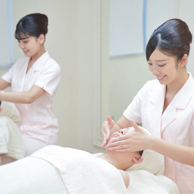 ミス・パリ・ビューティ専門学校　大阪校 【フェイシャルエステ体験】保護者説明会2