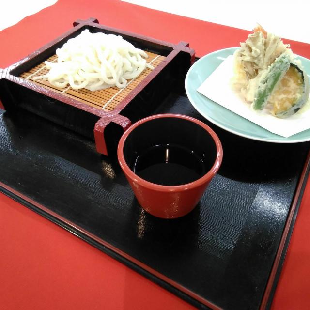 華調理製菓専門学校 手打ちうどん&天ぷら&葛切り1