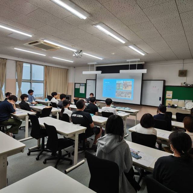 秋田情報ビジネス専門学校 【総合ビジネス科】電卓ってこんなに便利！3