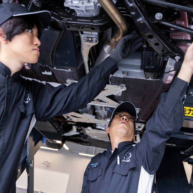マツダ自動車整備専門学校　神戸 整備の魅力を伝えます！オープンキャンパス1