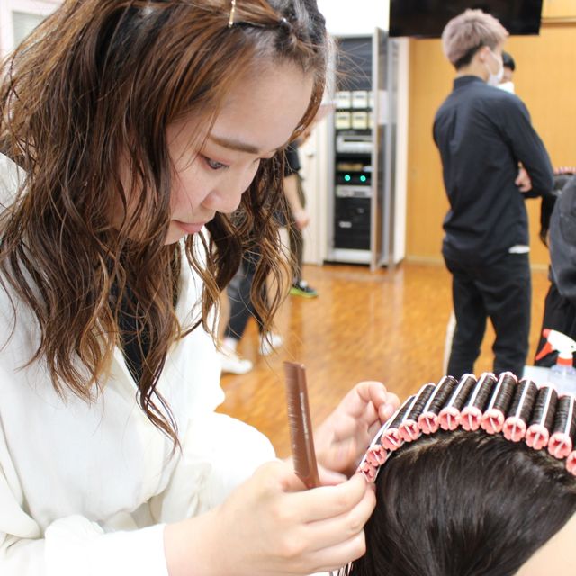 高津理容美容専門学校 高1･2限定！ワインディング・ボディジュエリー体験♪1