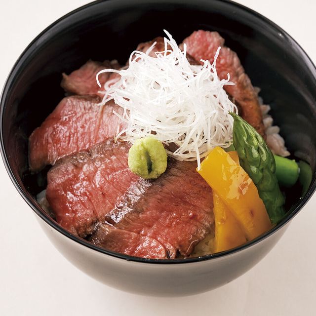 辻調理師専門学校 日本料理「ステーキ丼」1